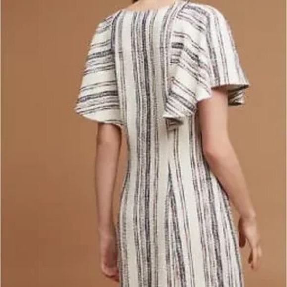 ⚪️ AKEMI + KIN Flutter Sleeve Sundress with Square Neck - Picture 2 of 6